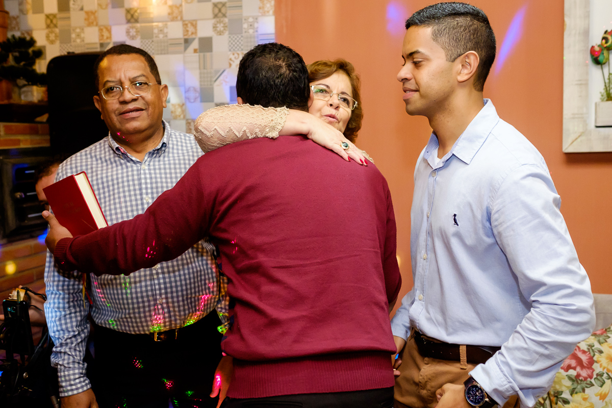 bolo de noivado, noivado em guarapari, felipe vieira fotografo, pousada serra negra, decoração para noivado, noivado, casamento guarapari