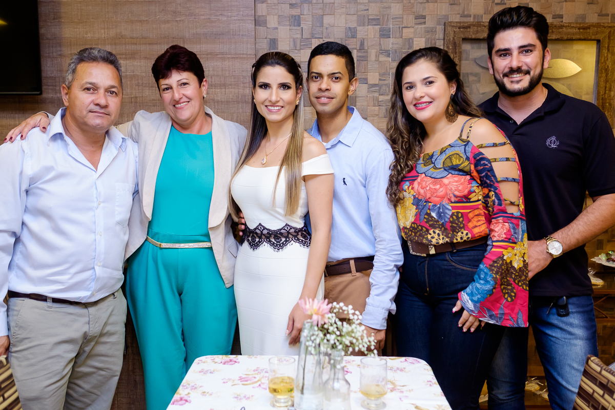 bolo de noivado, noivado em guarapari, felipe vieira fotografo, pousada serra negra, decoração para noivado, noivado, casamento guarapari