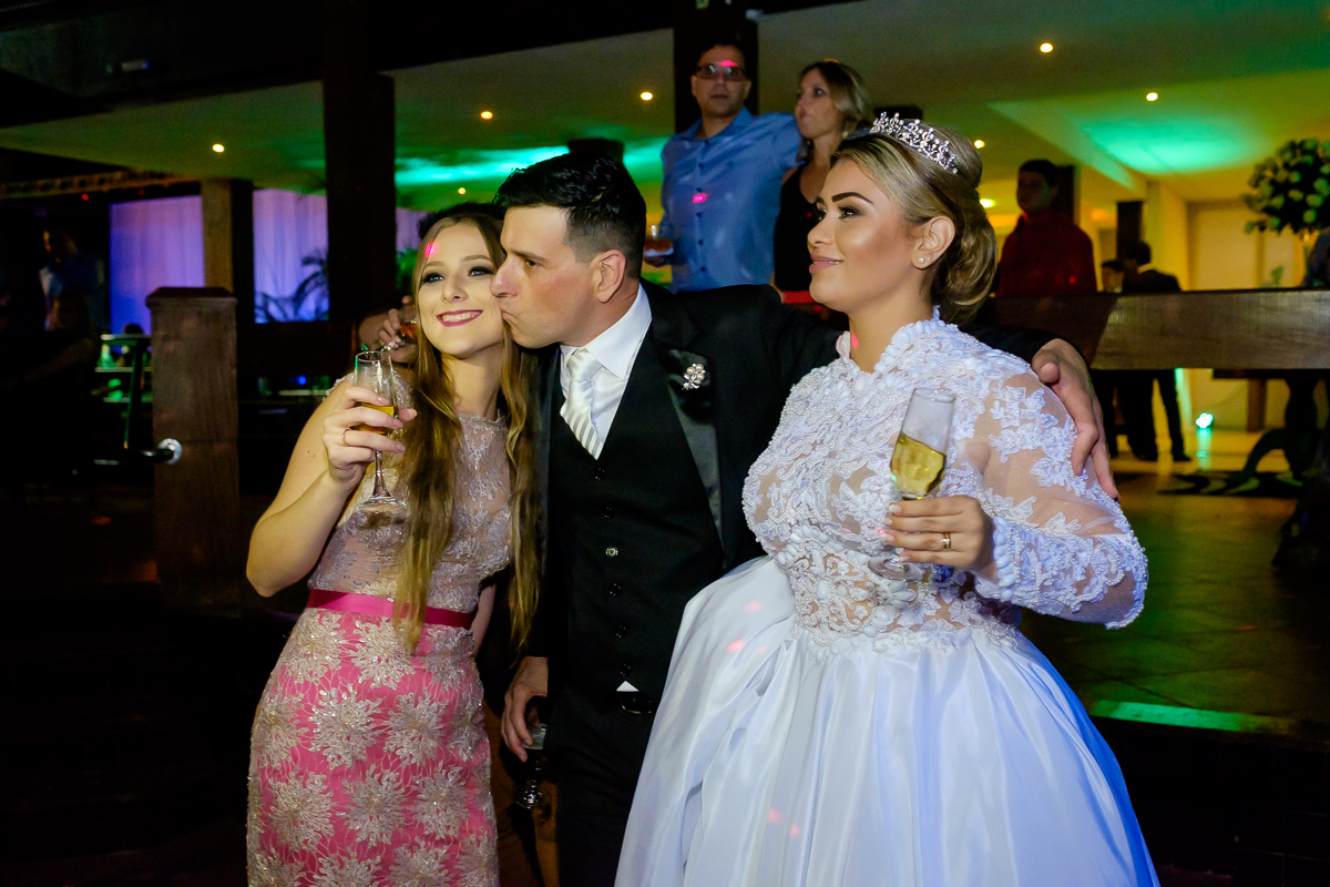 casamento guarapari, casamento luazul, felipe vieira, decoração casamento, madrinhas, buquê de noiva, wedding, festa de casamento