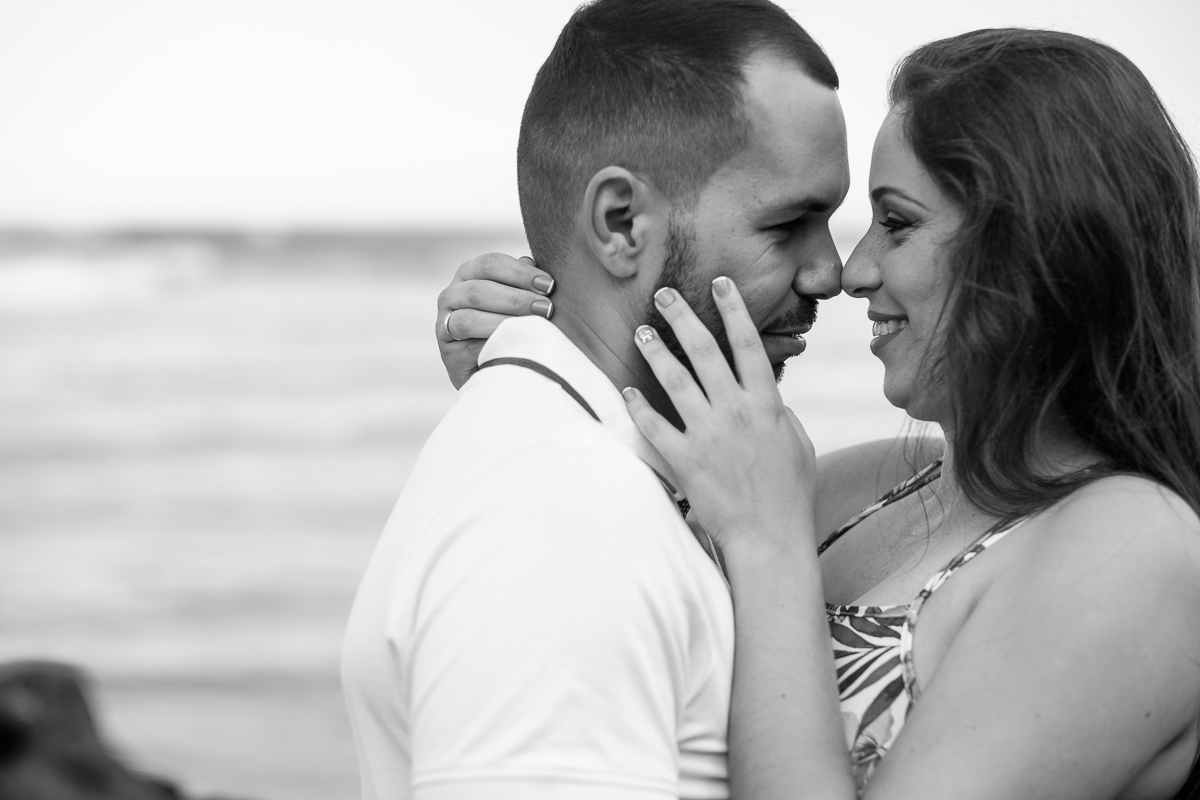 Felipe Vieira Fotografia, ensaio pré wedding, ensaio casal na praia, fotografo casamento Guarapari, fotografo casamento Anchieta, Praia de Castelhanos