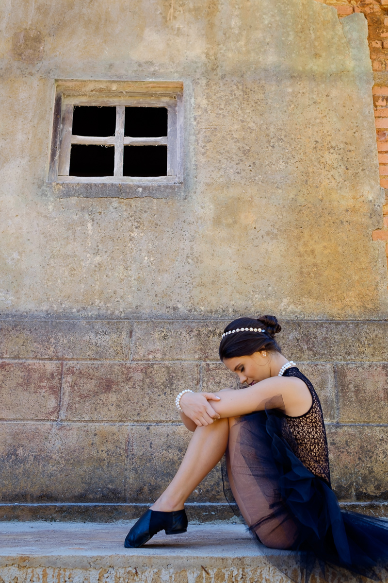 book Yasmin em Alfredo Chaves fotos Felipe Vieira Fotografo fotos na rua estação de trem 15 anos bailarina debutante