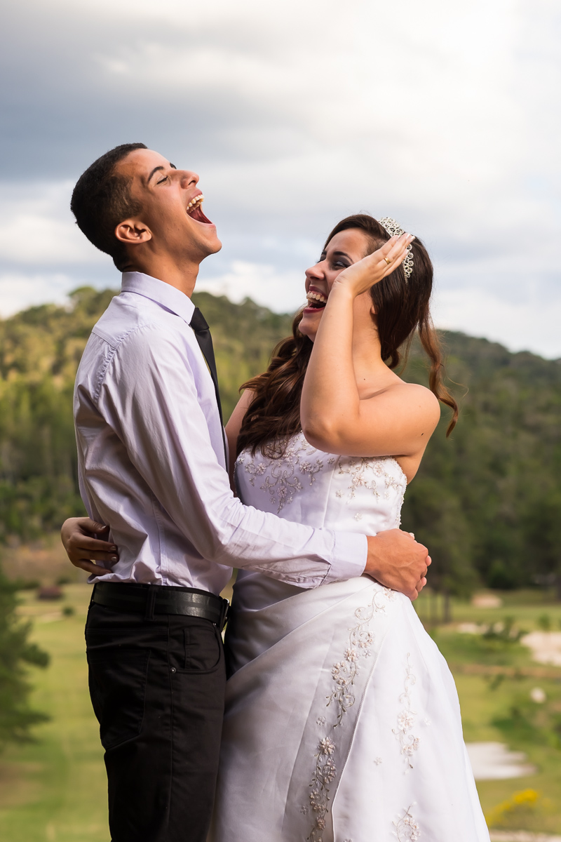 ensaio pós wedding em Hotel Fazenda Monte Verde Felipe Vieira Fotógrafo belo dia de sol e muitas cores