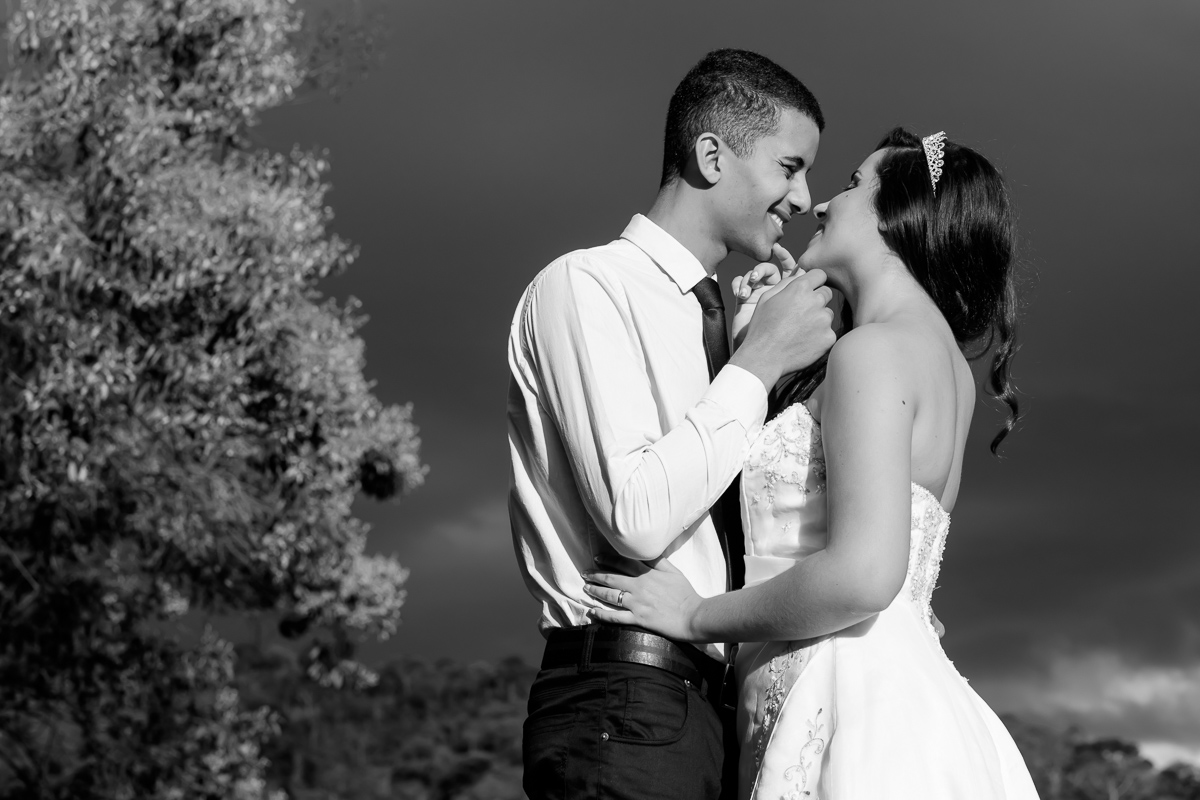 ensaio pós wedding em Hotel Fazenda Monte Verde Felipe Vieira Fotógrafo belo dia de sol e muitas cores