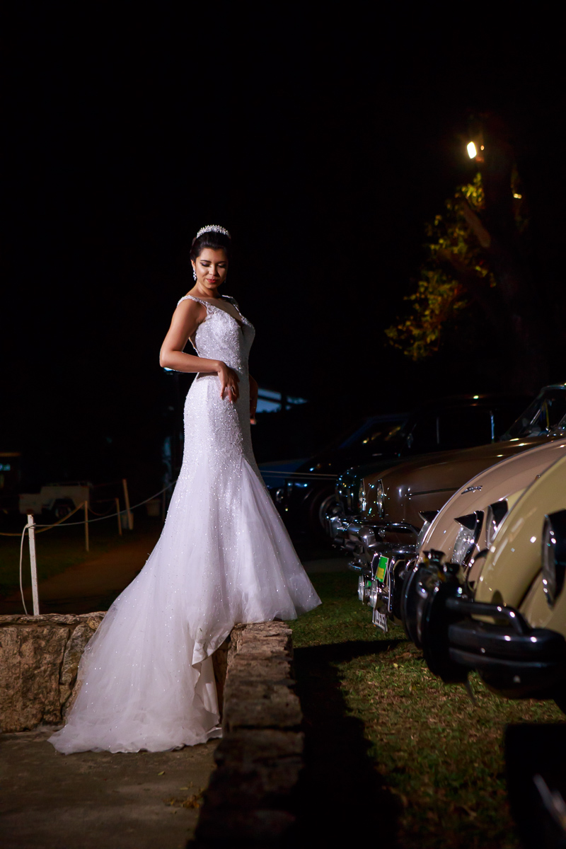 Igreja Santa Rita casamento em Guarapari salão MF Felipe Vieira fotografia de casamento ensaio noturno carros antigos Guarapari