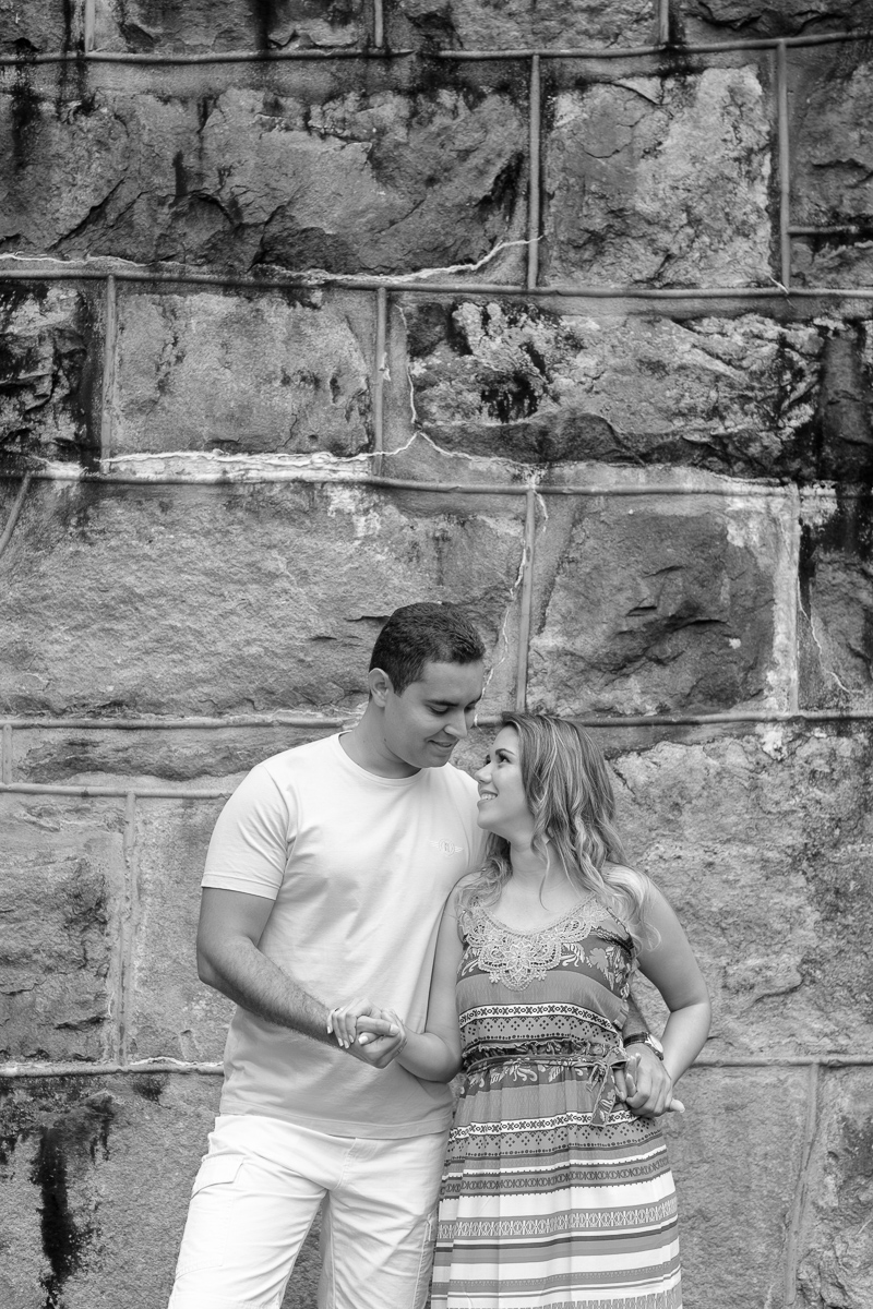 ensaio pré wedding Felipe Vieira Fotografia ensaio casal estação de trem ensaio casal Matilde Alfredo Chaves casamento Guarapari ensaio casal linha de trem