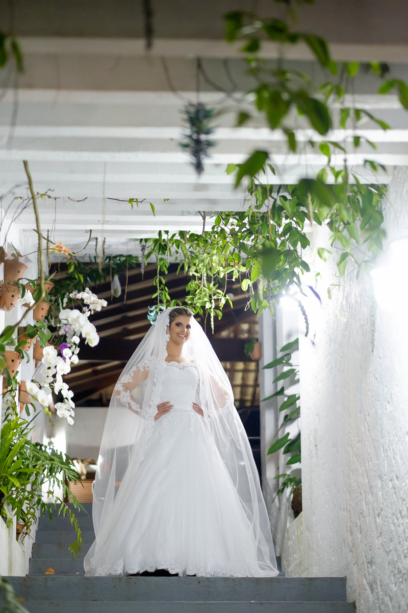retrato noiva vestido de noiva making of noiva casamento Guarapari Felipe Vieira Fotografia véu de noiva