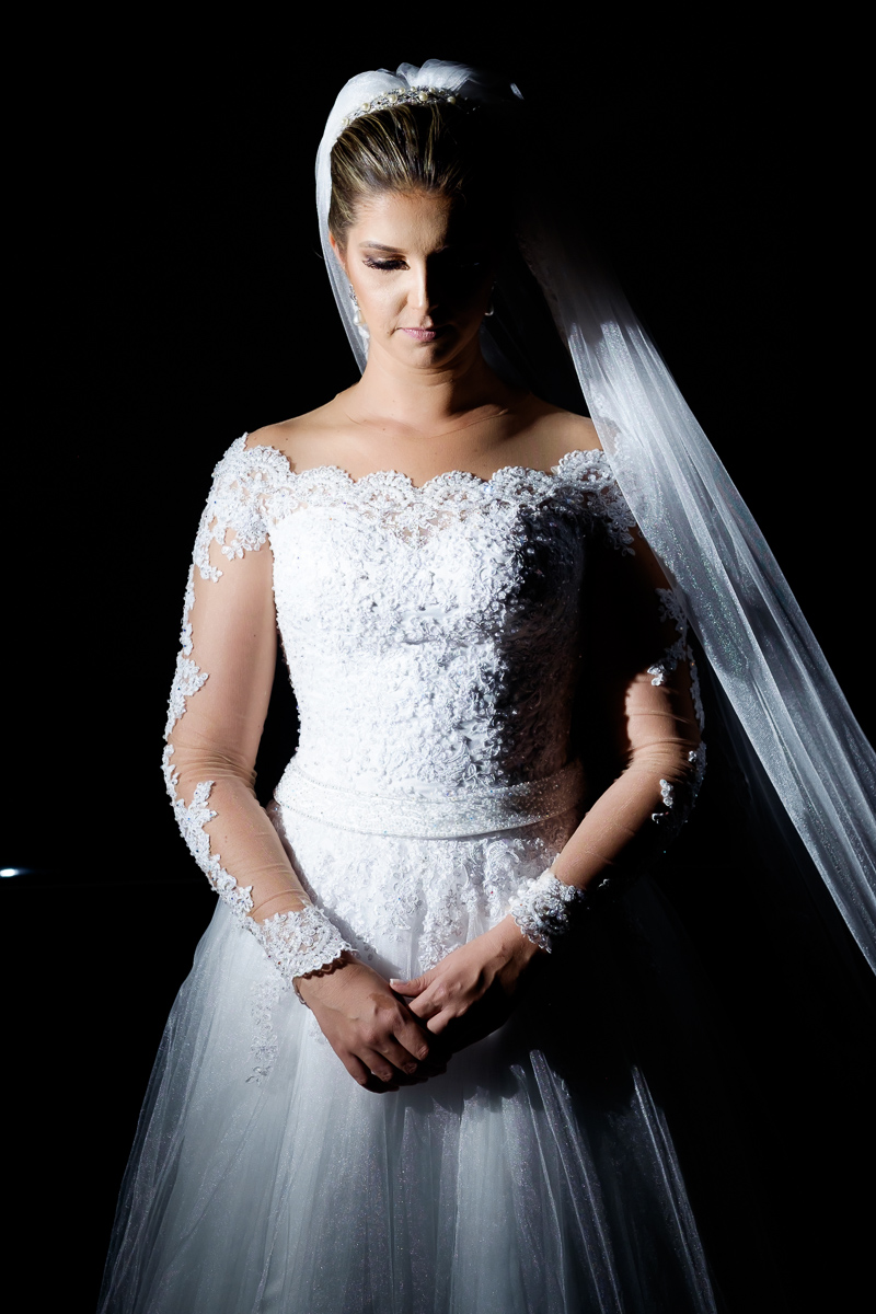 retrato noiva vestido de noiva making of noiva casamento Guarapari Felipe Vieira Fotografia véu de noiva