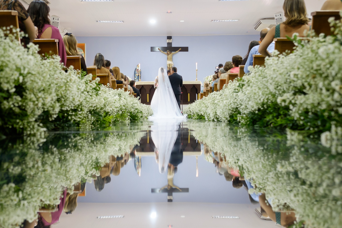 casamento Guarapari Igreja Sta Rita decoração casamento tapete de espelho Felipe Vieira Fotografo Guarapari Gurá Centro de Eventos