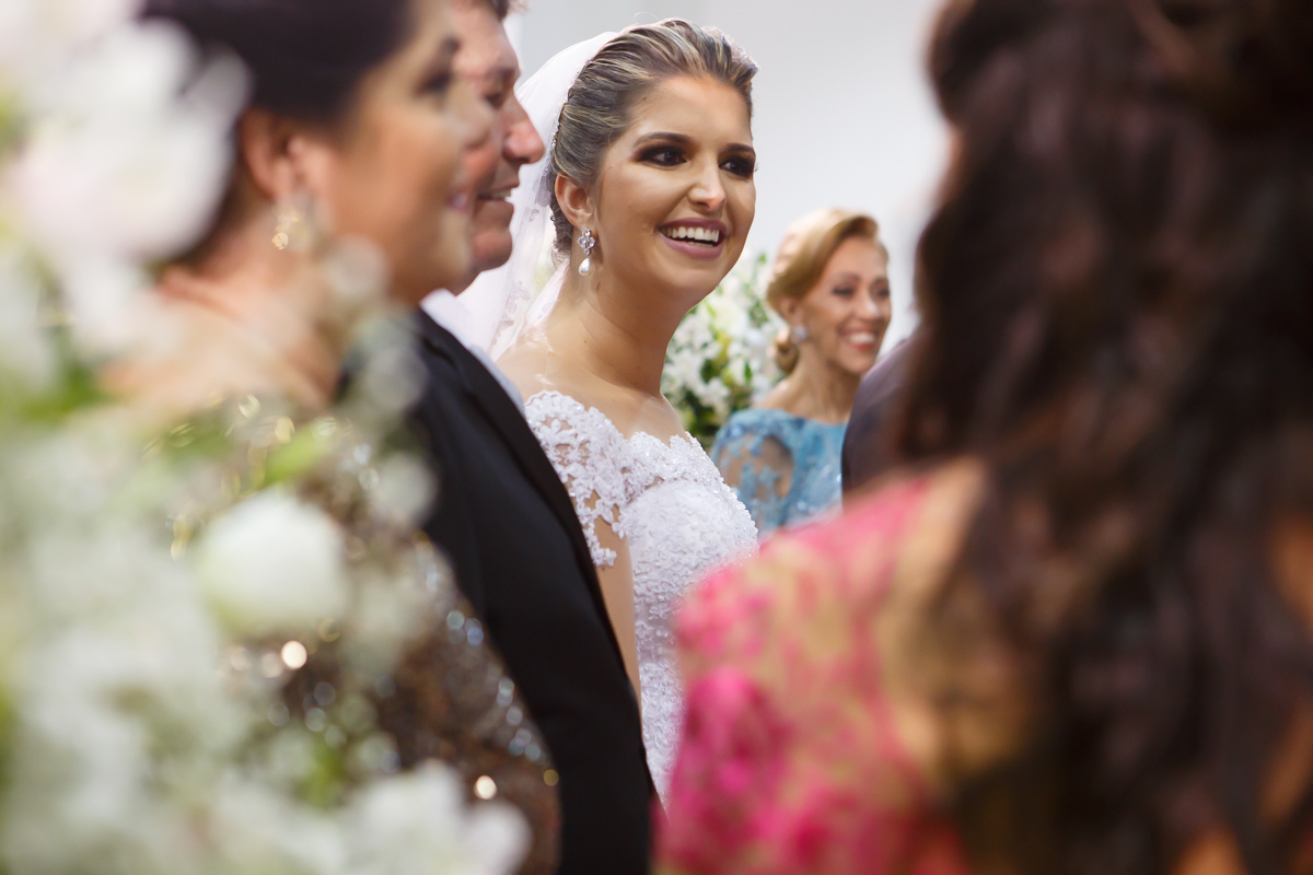 casamento Guarapari Igreja Sta Rita decoração casamento tapete de espelho Felipe Vieira Fotografo Guarapari Gurá Centro de Eventos