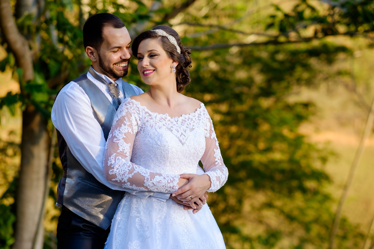 Ensaio pós wedding em Matilde Alfredo Chaves Felipe Vieira fotógrafo casamento Jessica e Roni ensaio casal estação de trem