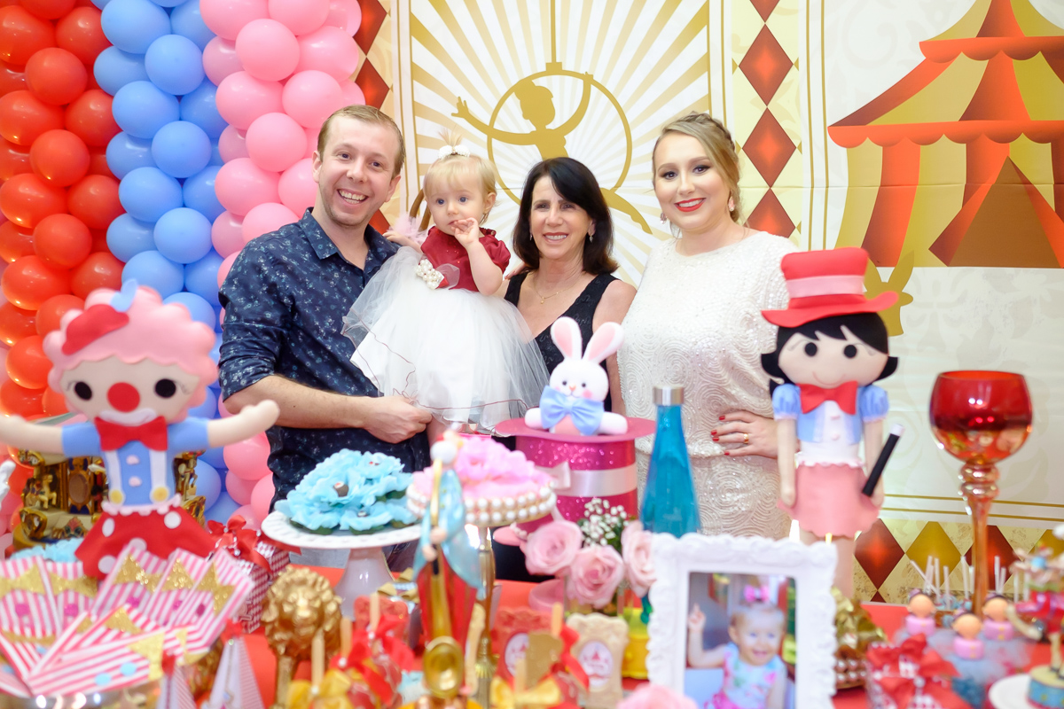 decoração festa infantil tema circo aniversário de 01 ano em Guarapari Guará Centro de Eventos Felipe Vieira Fotografia
