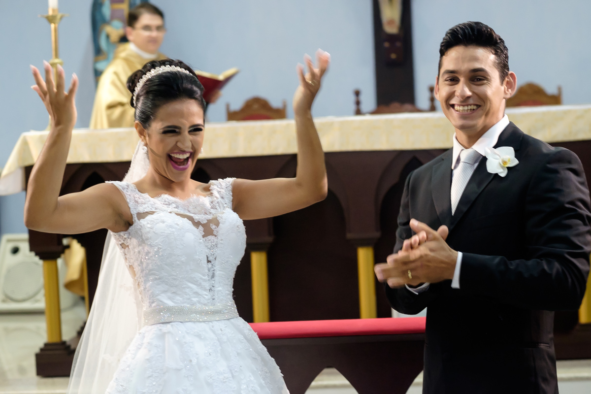 making of noiva wedding day cerimônia igreja Santa Rita Guará Centro de Eventos casamento Guarapari Felipe Vieira Fotografia