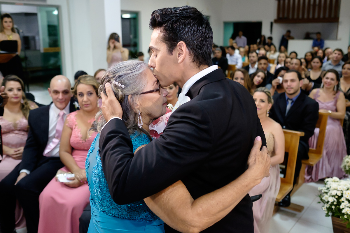 making of noiva wedding day cerimônia igreja Santa Rita Guará Centro de Eventos casamento Guarapari Felipe Vieira Fotografia