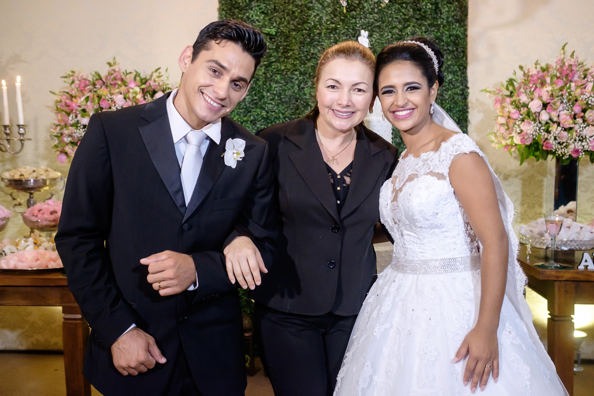 making of noiva wedding day cerimônia igreja Santa Rita Guará Centro de Eventos casamento Guarapari Felipe Vieira Fotografia