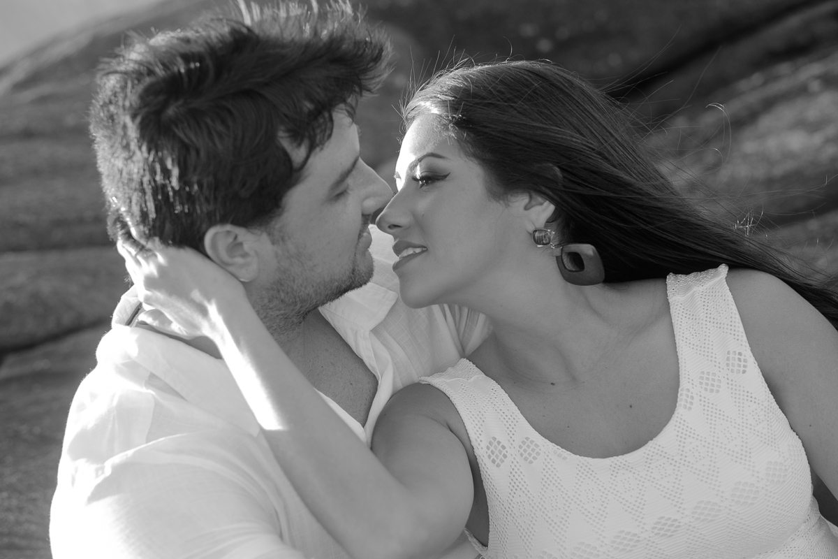 ensaio pré wedding Grenda e Davi em Meaípe Guarapari praia de Meaípe por do sol em Meaípe Felipe Vieira fotografo