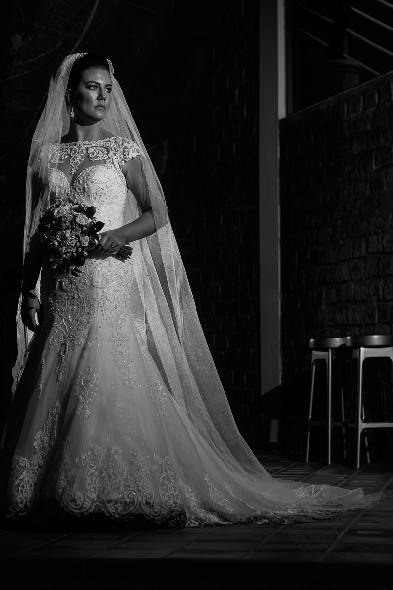 ensaio externo Gabriela e Diego em Iconha em dia de chuva fotos casal dia de chuva Felipe Vieira Fotografia de casamento em Guarapari