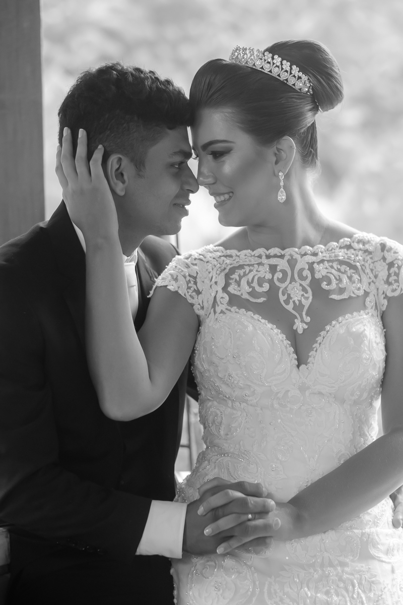 ensaio externo Gabriela e Diego em Iconha em dia de chuva fotos casal dia de chuva Felipe Vieira Fotografia de casamento em Guarapari