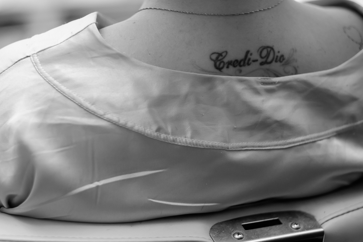 making of noiva salão com a mãe e irmã fotografia de casamento fotografia de casamento Guarapari felipe Vieira fotografia