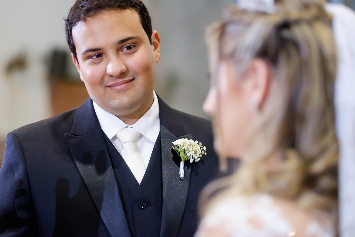 fotografia de casamento em Guarapari foto Felipe Vieira Fotografo casamento em Guarapari cerimonia casamento noivos no altar noiva de Guarapari festa de casamento