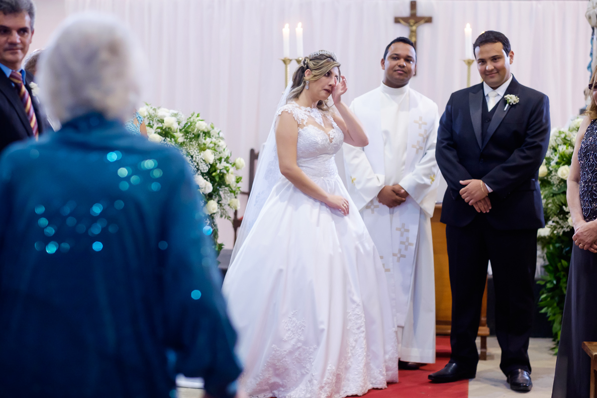 fotografia de casamento em Guarapari foto Felipe Vieira Fotografo casamento em Guarapari cerimonia casamento noivos no altar noiva de Guarapari festa de casamento