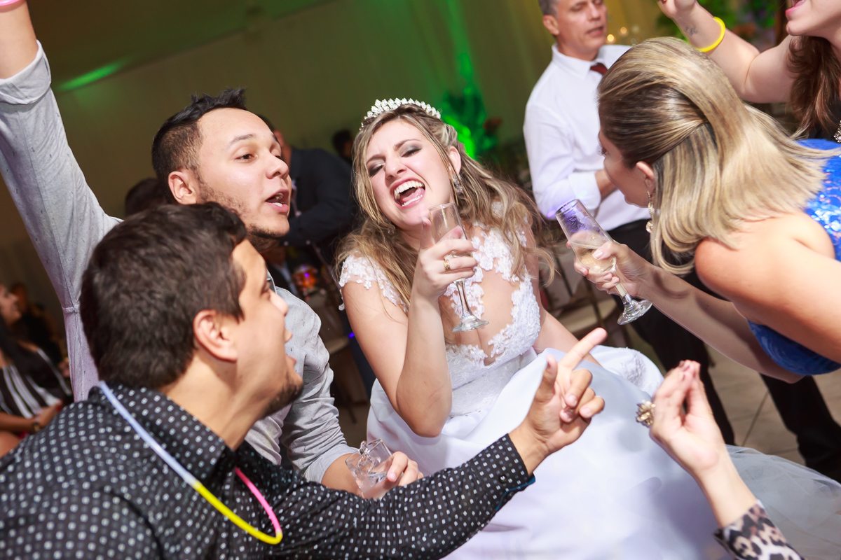 fotografia de casamento em Guarapari foto Felipe Vieira Fotografo casamento em Guarapari cerimonia casamento noivos no altar noiva de Guarapari festa de casamento