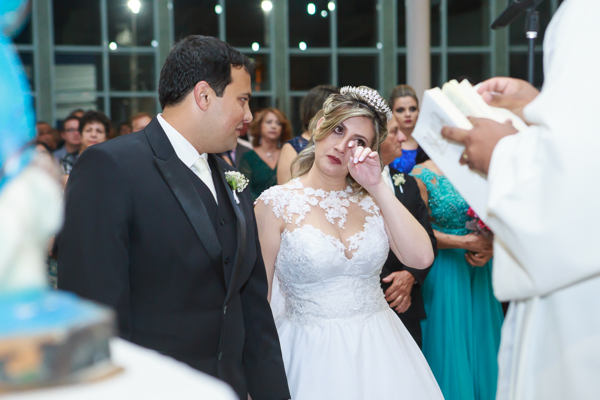 fotografia de casamento em Guarapari foto Felipe Vieira Fotografo casamento em Guarapari cerimonia casamento noivos no altar noiva de Guarapari festa de casamento