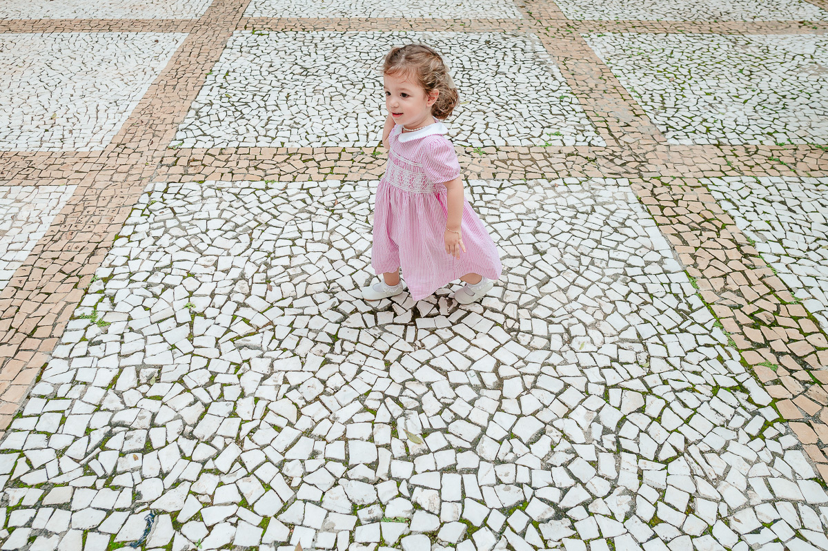 vestito para aniversario, vestido bordado para 2 anos, festinhas de 2 aninhos, aniversario em casa, festinhas no quintal