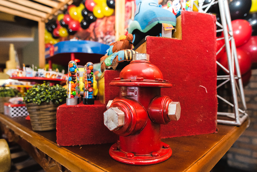 Decoração de festa, tema carros, buffet planeta kids