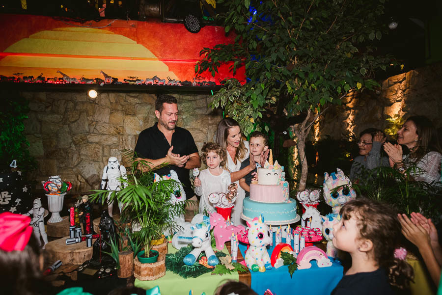 mesa de aniversario menino e menina