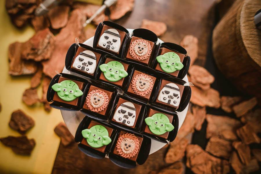 docinhos star wars, guerra nas estrelas, preço buffet espaço safhari, fotografia de festas