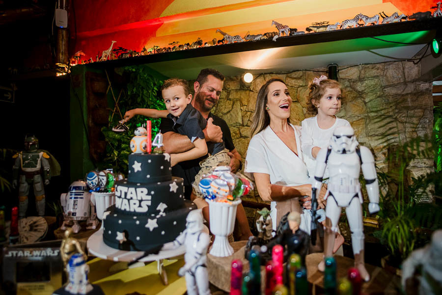 ideias para festa infantil menino e menina, mesa parabens