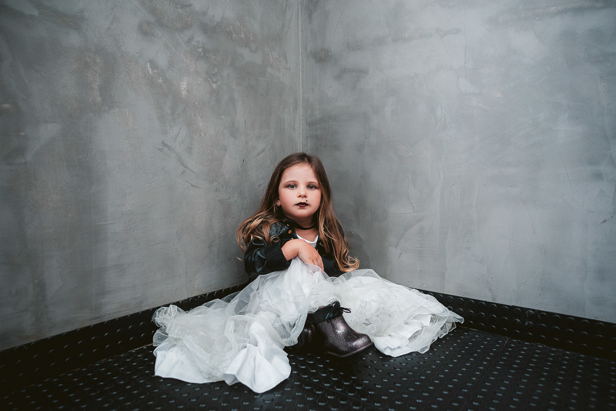 roupa completa da noiva de chucky com ideias de maquiagem