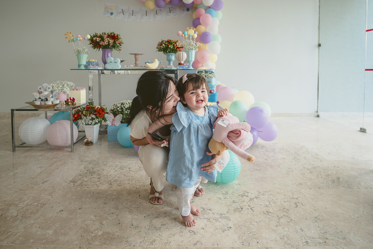 aniversario infantil em casa, festinha de um aninho, ideias de decoração em casa, decoração de um aninho, decor simples tema sol