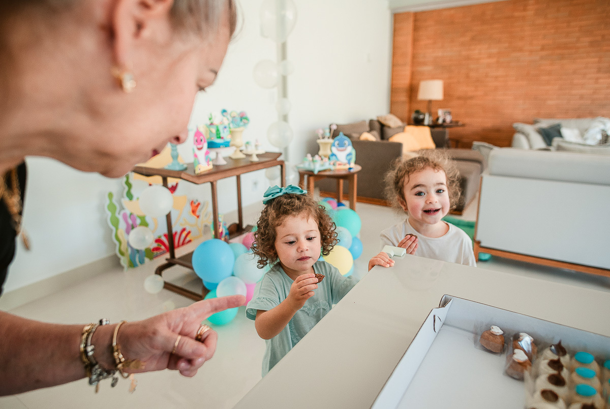 festinha de aniversario em casa, festa infantil em casa, aniversario infantil, decoração de festa em csa, decoração de festa infantil em casa, buffet a domicilio, festa em casa, aniversario no quintal, festinha no quintal, dyi decor infantil