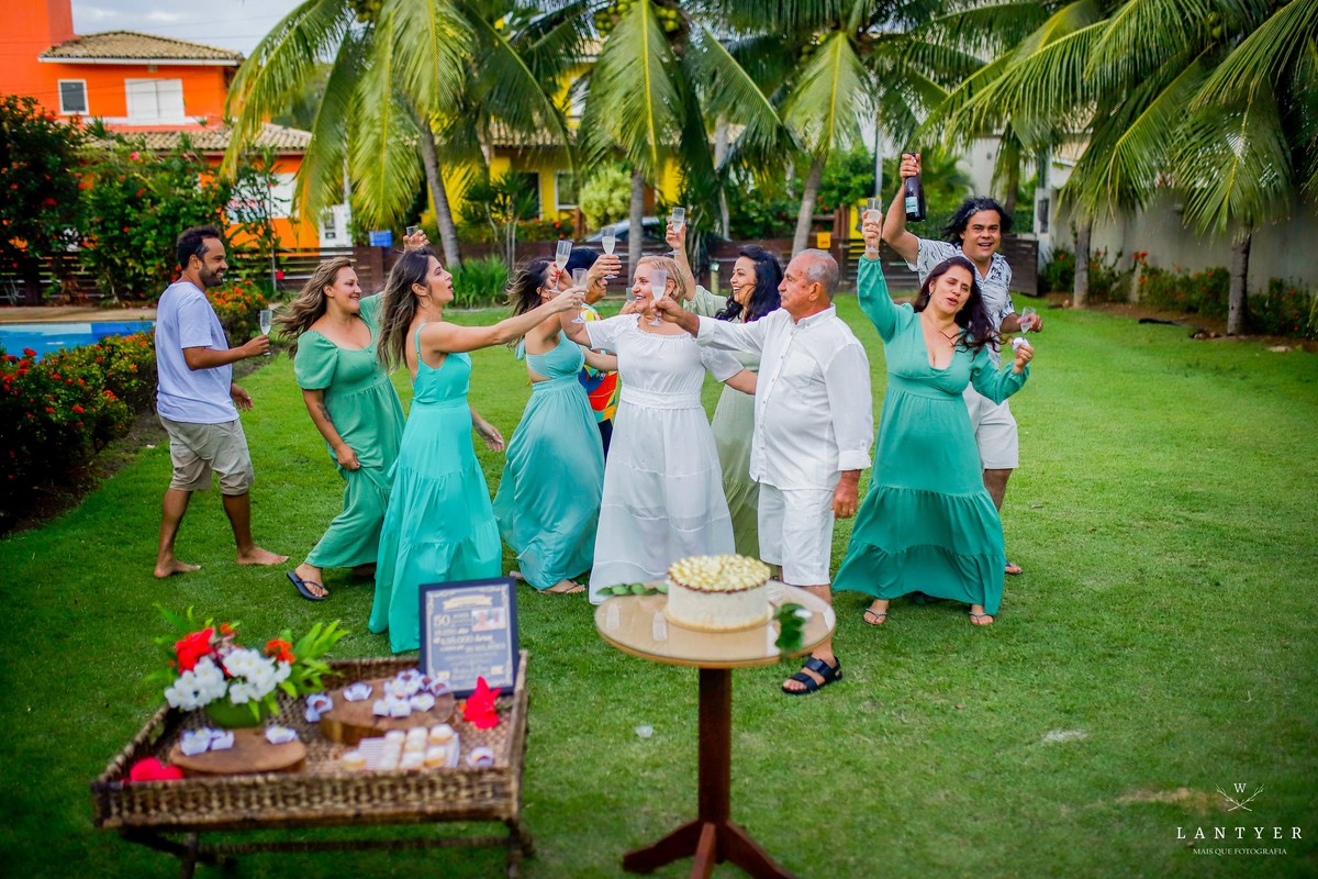 Bodas de Ouro na Praia de Guarajuba-Ba, Praia do Forte Bahia, Casamento no Castelo Garcia Davila, Waldyr Lantyer, Foto da Hora Praia do Forte, Boadas de Ouro Vó e Vô, Ensaio de Família, Salvador, Iberostar, Tivoli, Casamento, Wedding