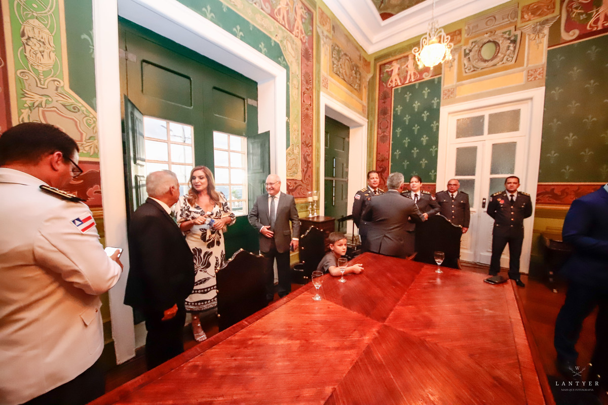 Tenente Coronel Manfredo recebe a Medalha Thomé de Souza em Salvador-Ba
Fotografo em Salvador
Fotógrafo Salvador
Onde casar em Salvador
Vereador de Salvador
Enchentes no sul da Bahia
Waldyr Lantyer
Praia do Forte Bahia
Foto da Hora Praia do Forte
