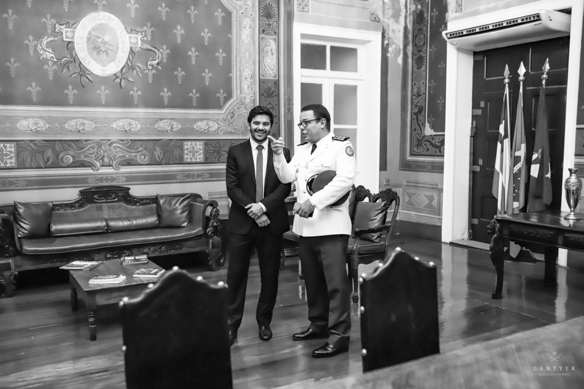 Tenente Coronel Manfredo recebe a Medalha Thomé de Souza em Salvador-Ba
Fotografo em Salvador
Fotógrafo Salvador
Onde casar em Salvador
Vereador de Salvador
Enchentes no sul da Bahia
Waldyr Lantyer
Praia do Forte Bahia
Foto da Hora Praia do Forte