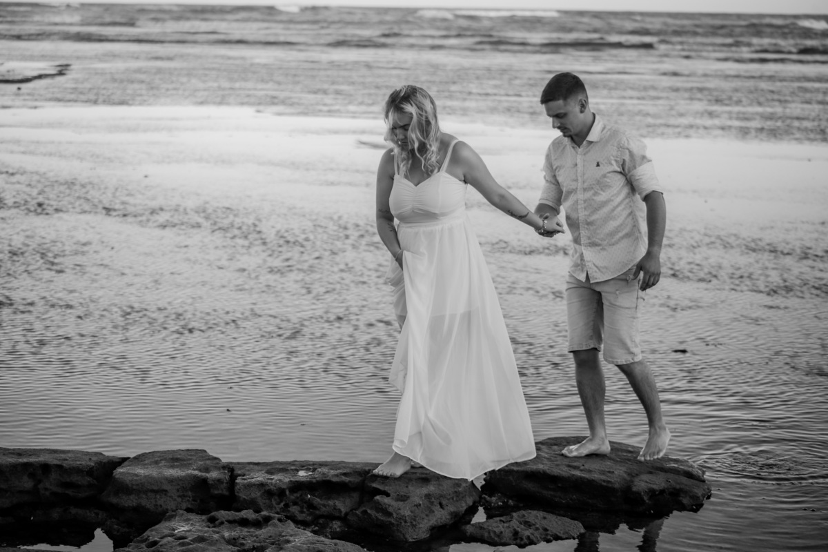 Casal de noivos
Ensaio fotográfico
Praia do Forte
Despojado
Vila de Praia do Forte
Praias da Bahia
Encontro do rio com o mar
Banho ao pôr do sol
Fotógrafo profissional
Rio Grande do Sul
Momentos especiais
Amor e união
Beleza natural
Alegria e felicidade
C