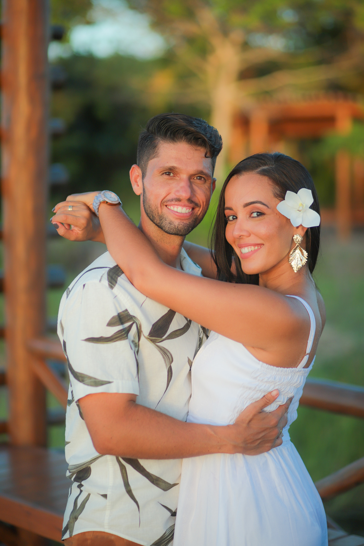 Com suas praias paradisíacas e cenários deslumbrantes, Salvador e Praia do Forte são destinos perfeitos para um casamento na praia. Como fotógrafo especializado em casamentos nesses locais, estou aqui para transformar seus momentos mais preciosos em memór