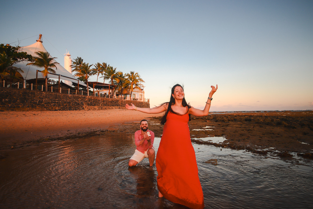 Casais apaixonados e paisagens deslumbrantes em ensaios fotográficos na Bahia.
