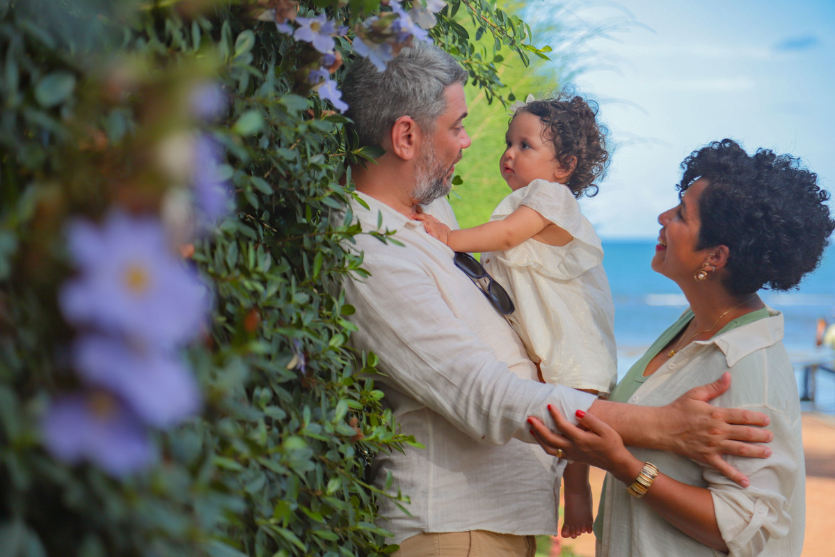 Registre sua viagem a Praia do Forte com um ensaio inesquecível! Fotos espontâneas, naturais e cheias de emoção na praia mais charmosa da Bahia. IBEROSTAR PRAIA DO FORTE BAHIA, FOTÓGRAFO, CASAMENTO, WEDDING DAY