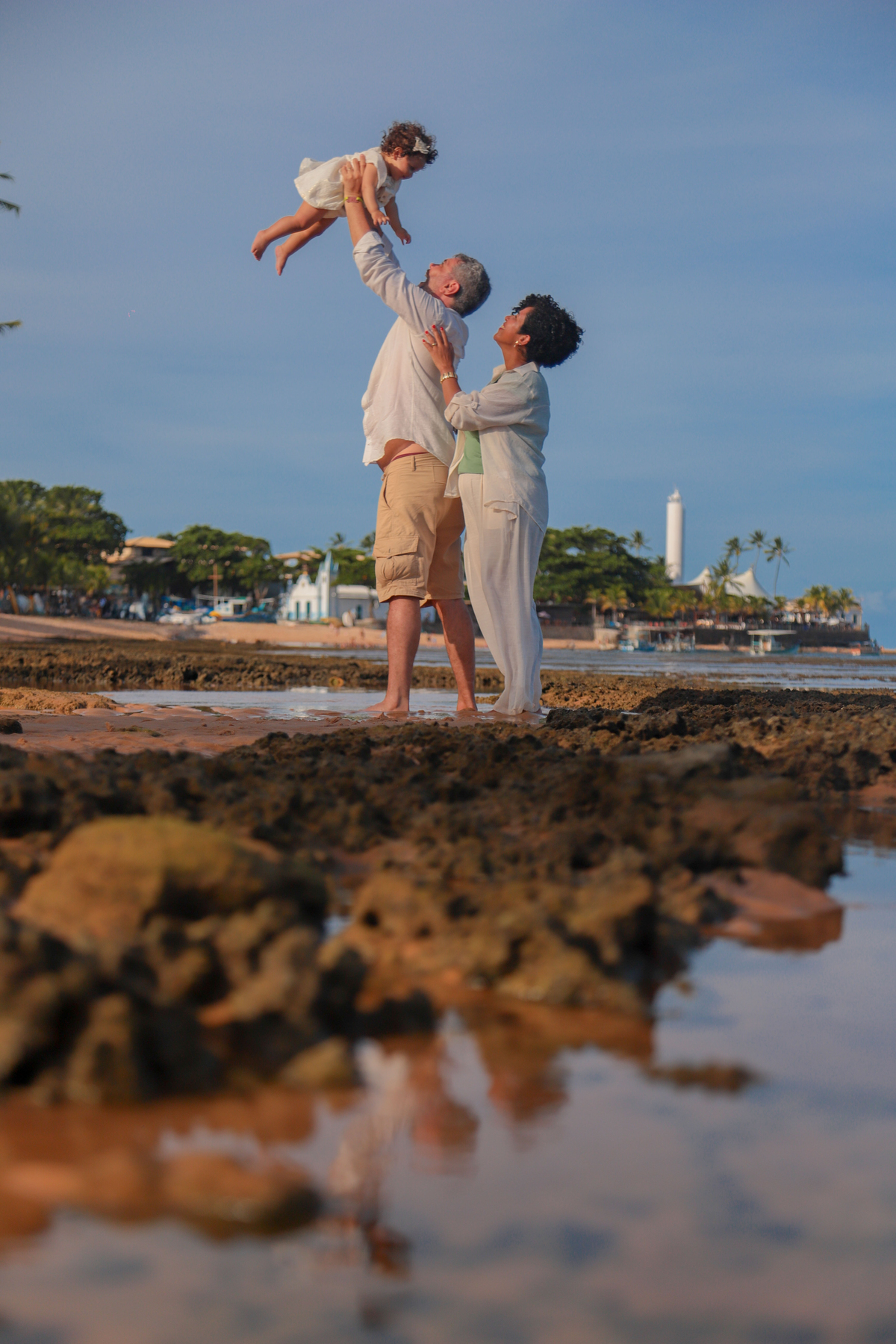 O que fazer em Praia do Forte? Que tal um ensaio profissional com sua família? Viva essa experiência e guarde cada detalhe para sempre. IBEROSTAR PRAIA DO FORTE BAHIA, FOTÓGRAFO, CASAMENTO, WEDDING DAY