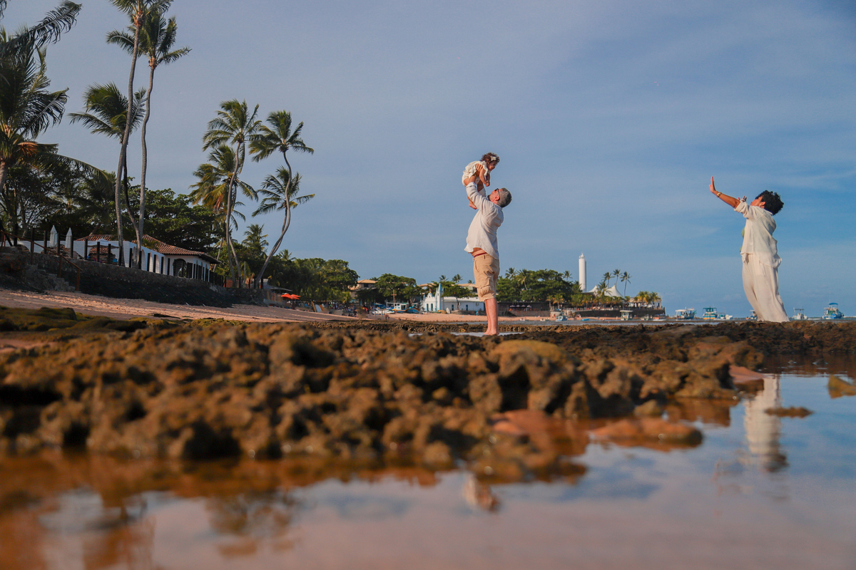 O que fazer em Praia do Forte? Que tal um ensaio profissional com sua família? Viva essa experiência e guarde cada detalhe para sempre. IBEROSTAR PRAIA DO FORTE BAHIA, FOTÓGRAFO, CASAMENTO, WEDDING DAY