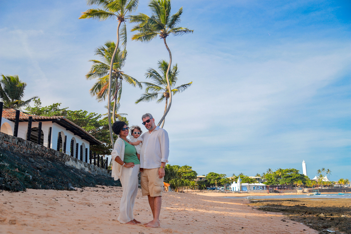 Praia do Forte é cenário de sonhos. Venha viver esse momento com um ensaio único e afetivo. Atendemos turistas e famílias em férias! IBEROSTAR PRAIA DO FORTE BAHIA, FOTÓGRAFO, CASAMENTO, WEDDING DAY