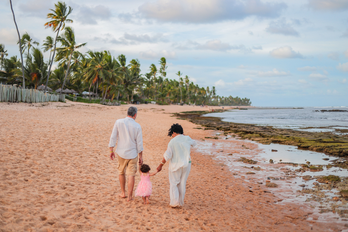 Viajando por Praia do Forte? Um ensaio fotográfico é uma das experiências mais marcantes que você pode viver aqui. Vamos agendar? IBEROSTAR PRAIA DO FORTE BAHIA, FOTÓGRAFO, CASAMENTO, WEDDING DAY