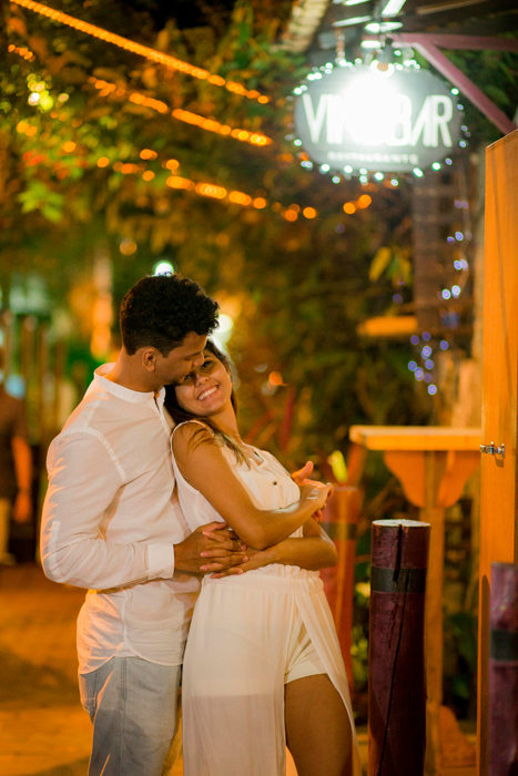Namorados em Praia do Forte Bahia 
Fotógrafo de casamento na Bahia, Ensaio Pré Casamento em Praia do Forte Bahia - Casamento Bahia