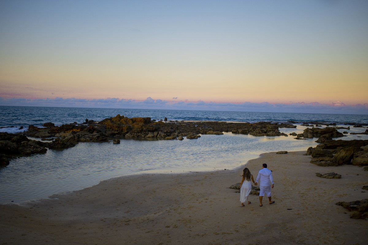 Eles foram fotografados em Morro de São Paulo, Bahia, um local muito especial, que eles amam e guardam no coração. <3 Pré-Casamento Morro de São Paulo Bahia
