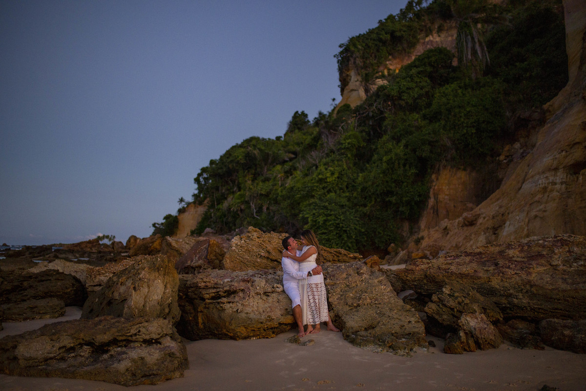 Eles foram fotografados em Morro de São Paulo, Bahia, um local muito especial, que eles amam e guardam no coração. <3 Pré-Casamento Morro de São Paulo Bahia
Casamento na Bahia-Casamento na Praia