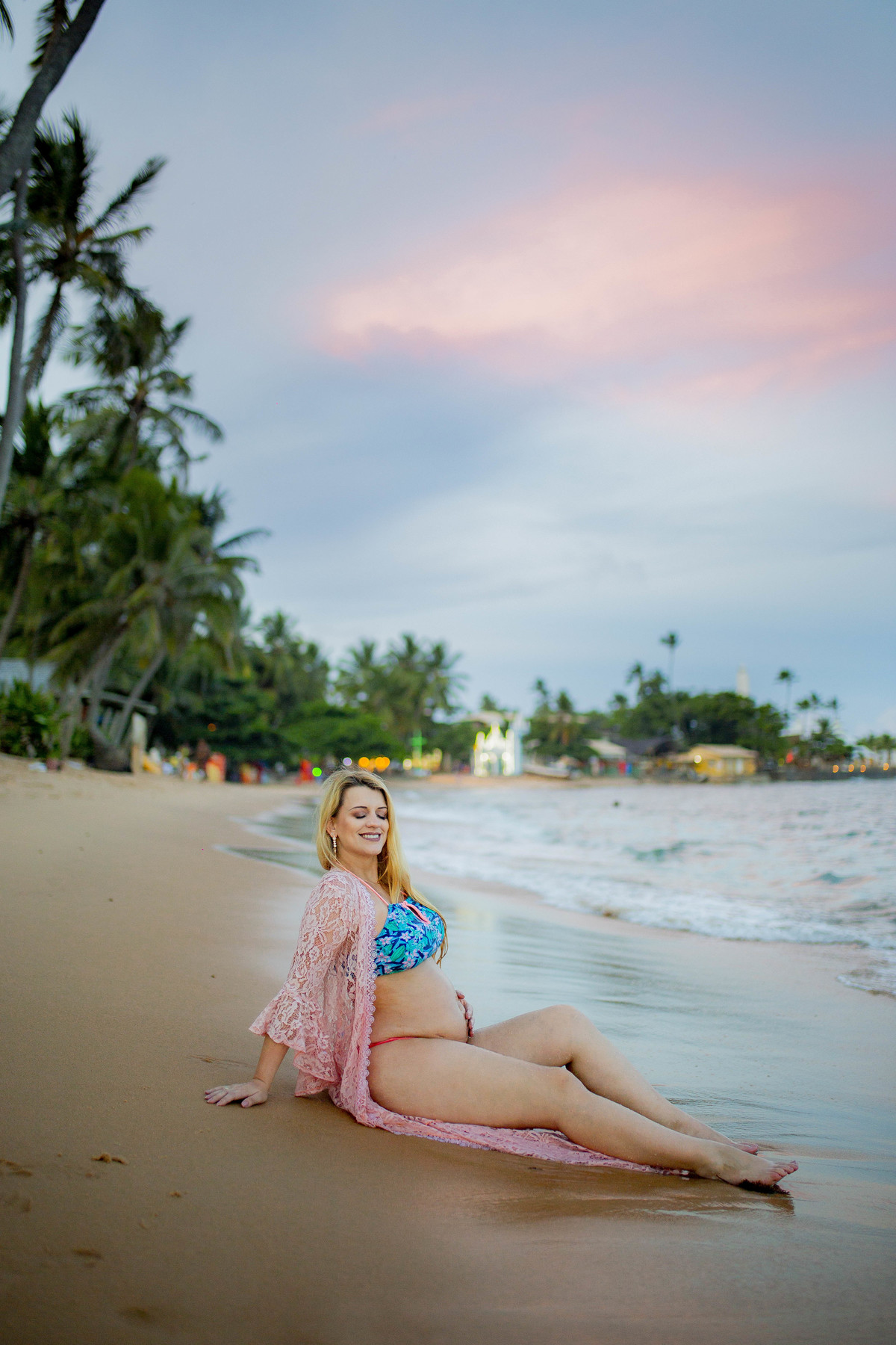 Ensaio de Gestante no Projeto Tamar em Praia do Forte Bahia - Ensaio de Família