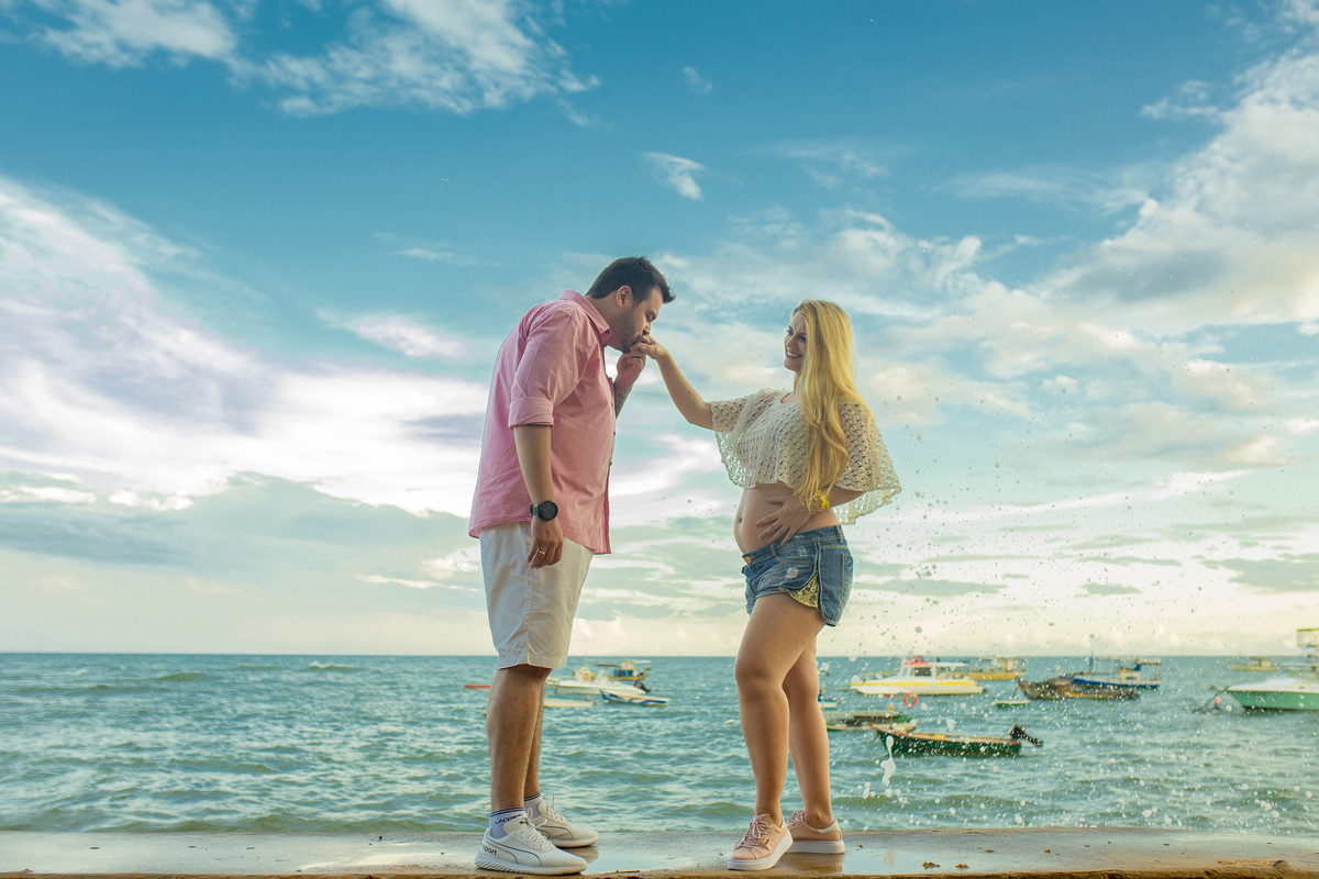 Fotografia gestacional em Praia do Forte - BA